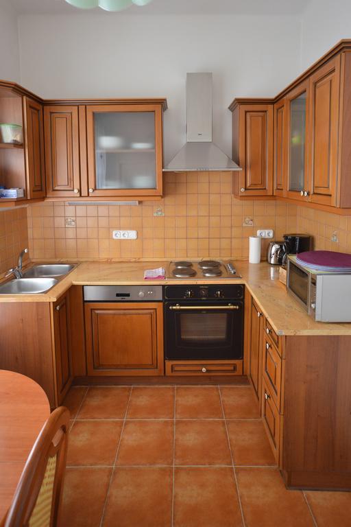 Siofok Villa Rum bild